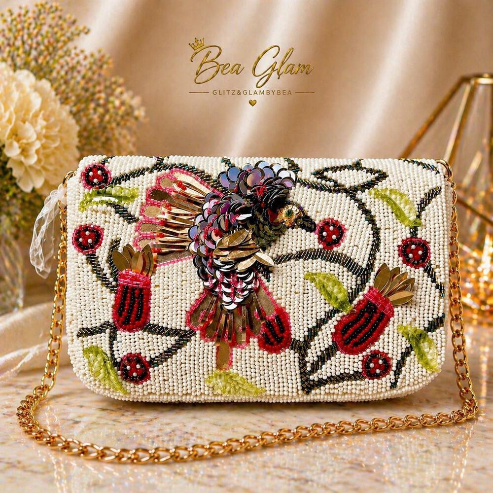 3D Beaded Hummingbird Clutch – Ivory Seed Bead Evening Bag with Gold Chain Strap